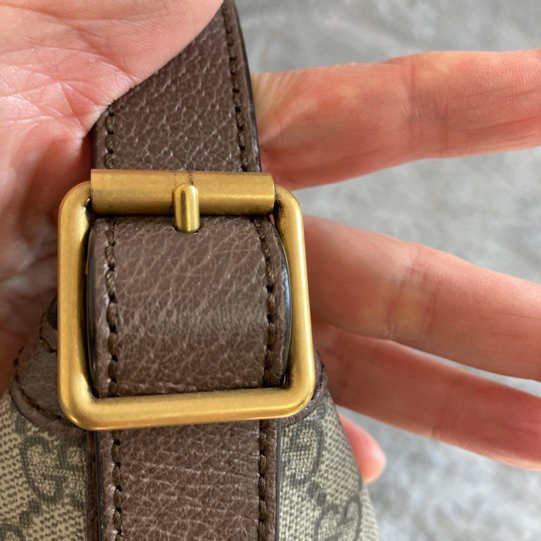 Gucci GGモノグラム ショルダーバッグ