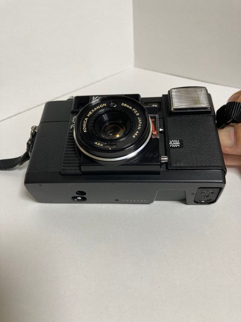 Konica C35 コンパクトフィルムカメラ ※ケース一部破損