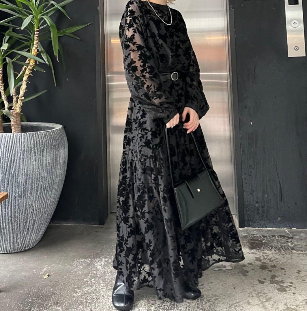 11/9限定⭐︎CIAOPANIC ⭐︎新品⭐︎ベロアフラワーティアードワンピース