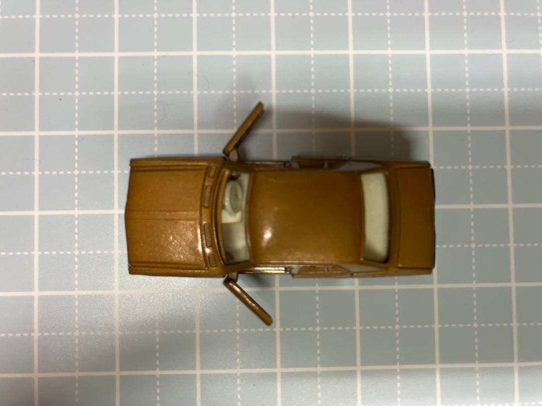 z*t様 トミカ　ニッサン　セドリック　香港製