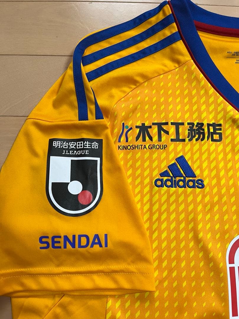 ベガルタ仙台 レプリカユニフォーム 中山仁斗 XO