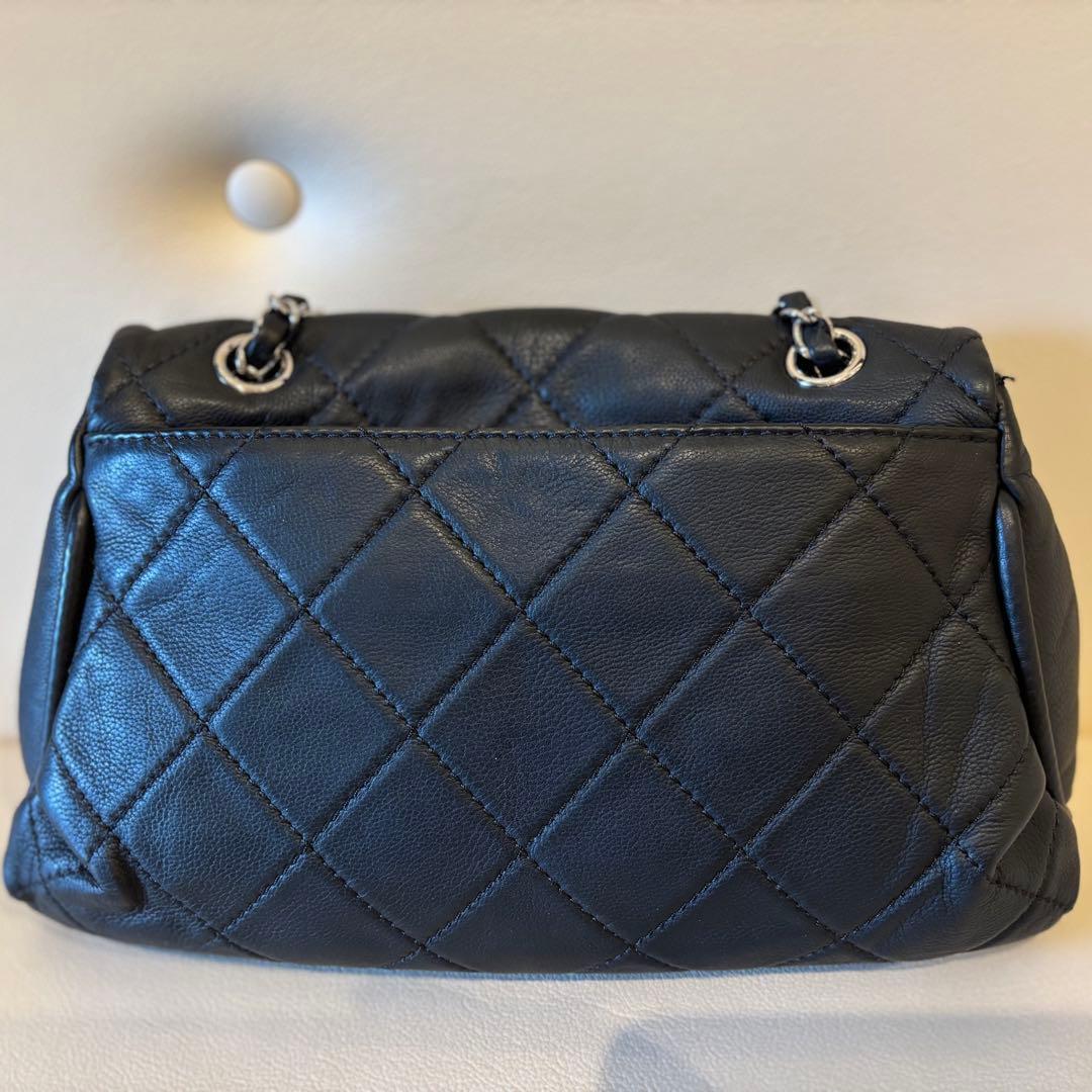【美品】CHANEL シャネル　ショルダーバッグ カーフ　ブラック