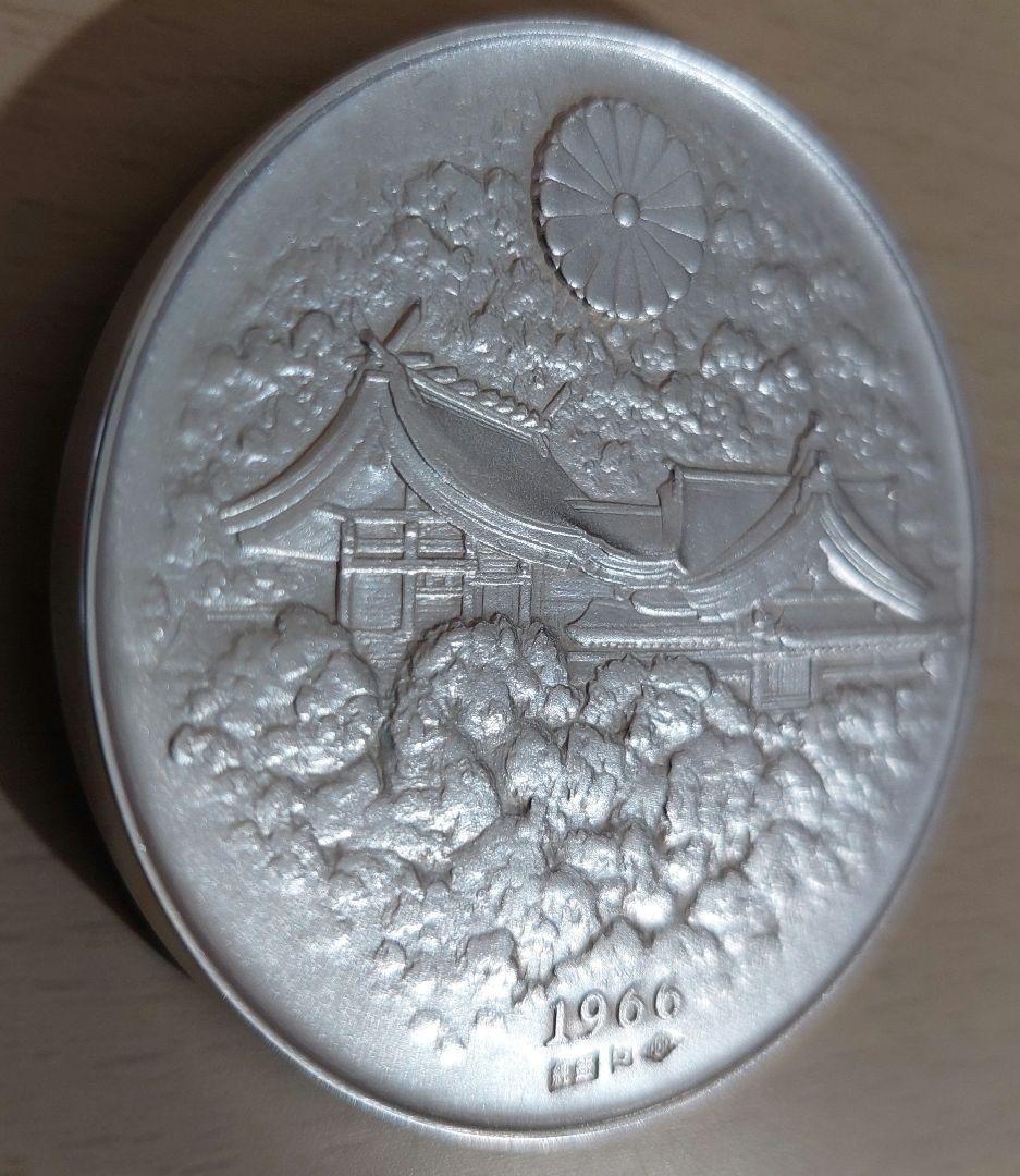 明治百年記念 明治天皇御肖像牌 純銀メダル 約120g