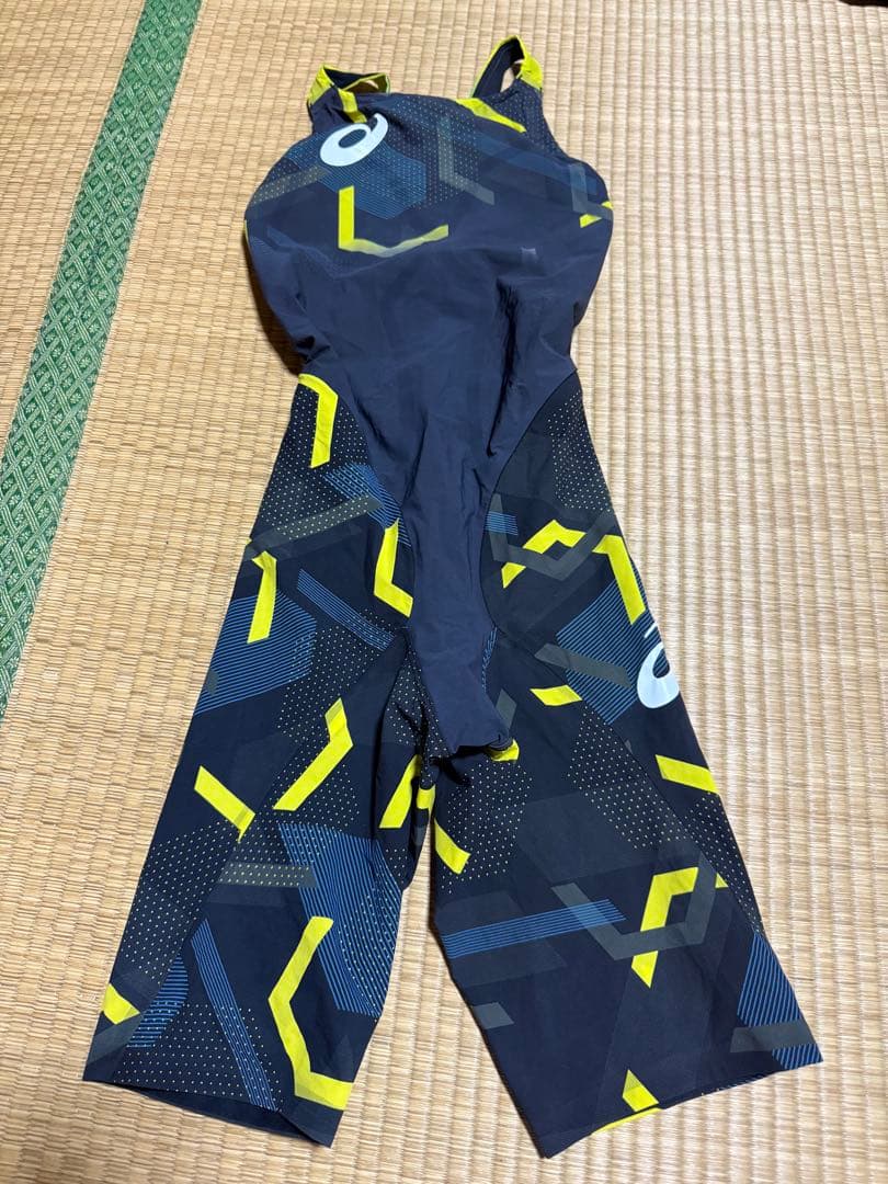 美品 試着のみ アシックス 競泳水着 高速水着 トップインパクト M 男性