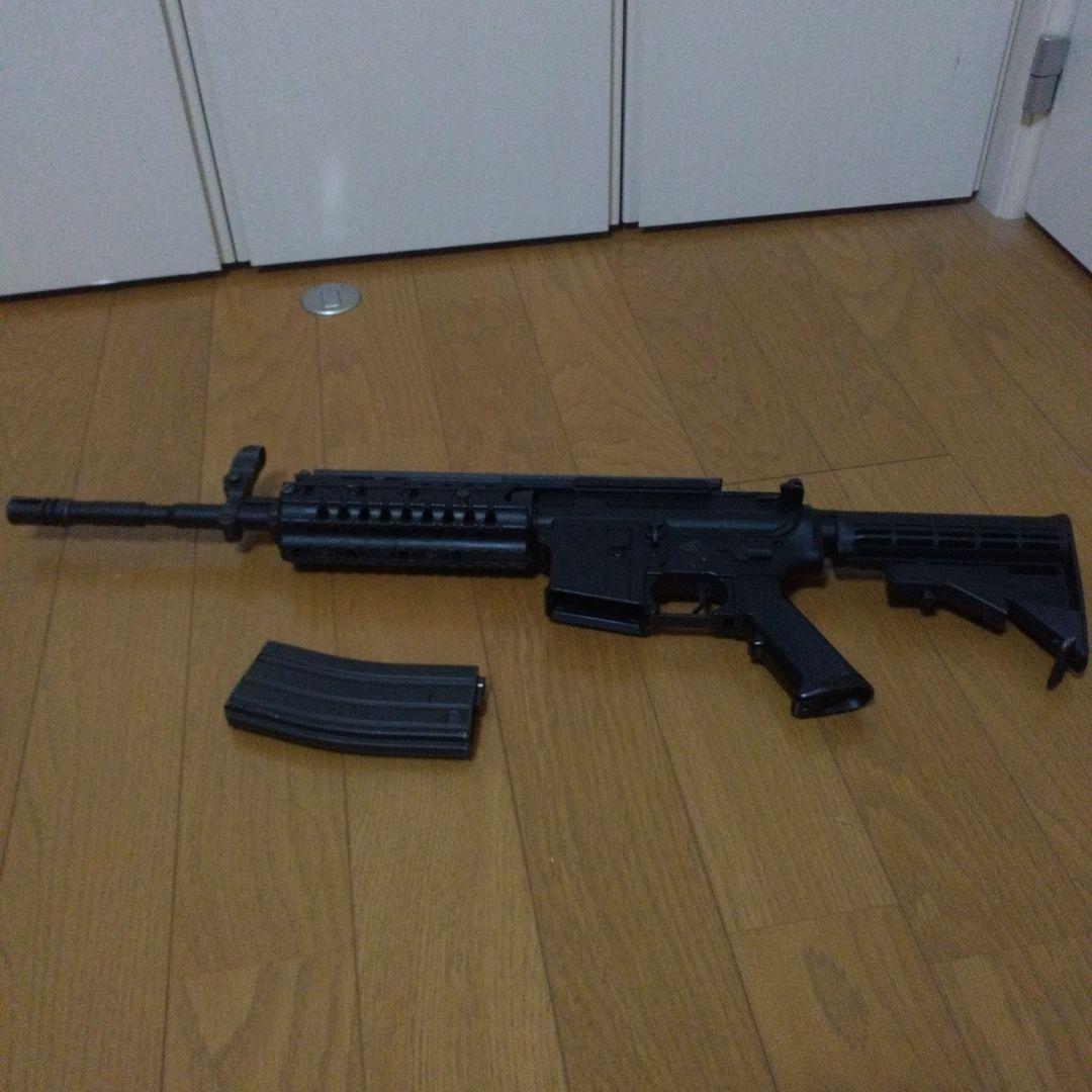 TOKYOマルイＭ4a1　マガジン付き