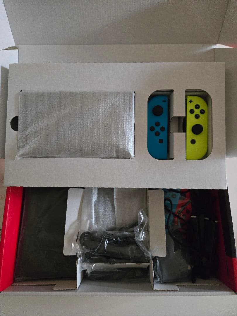 Nintendo Switch本体 ジョイコン6個付