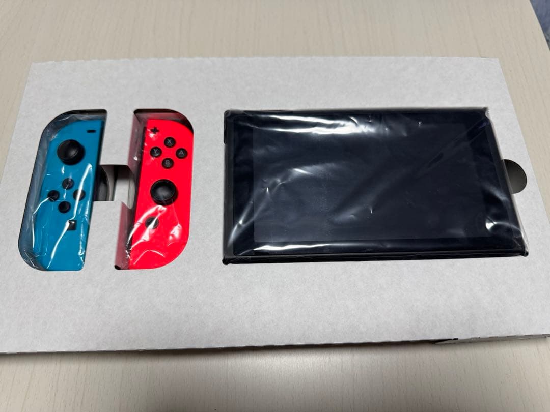 任天堂　NintendoSwitch 本体