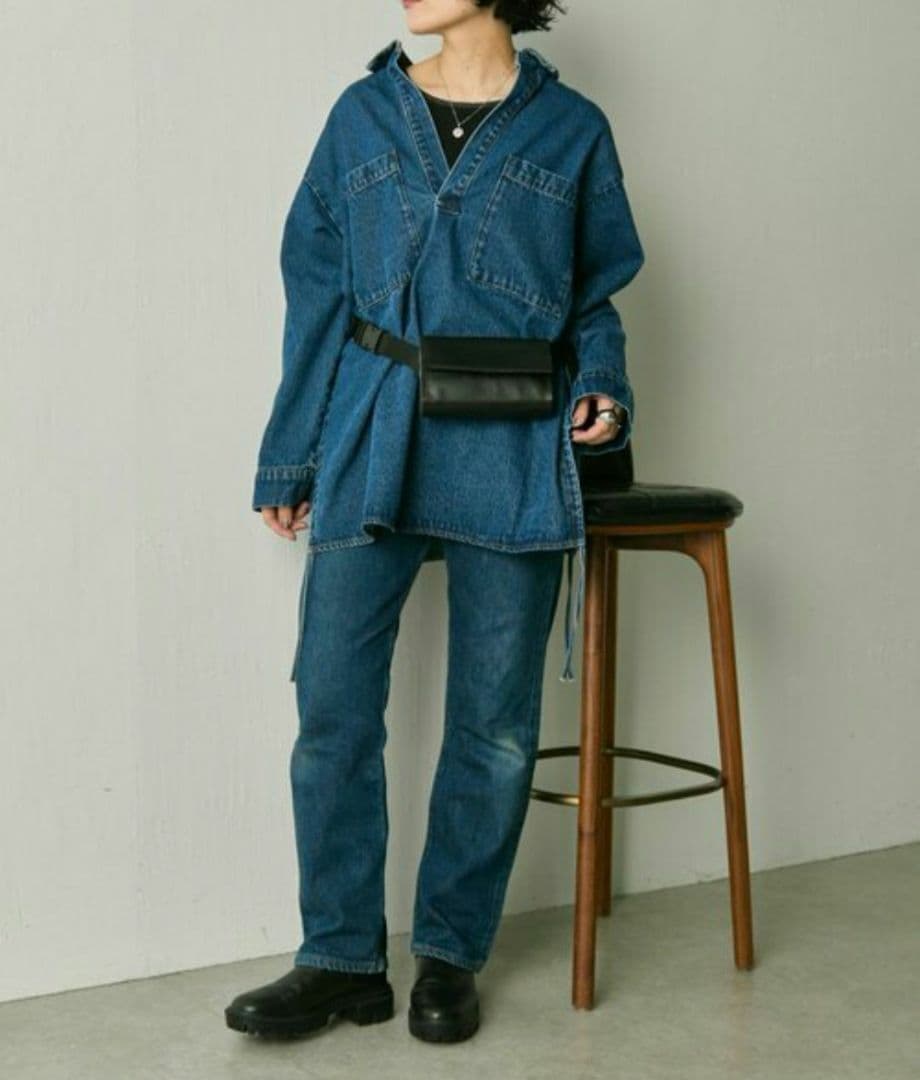 新品未使用 完売品《本革》ミニワイドテープショルダーバッグ