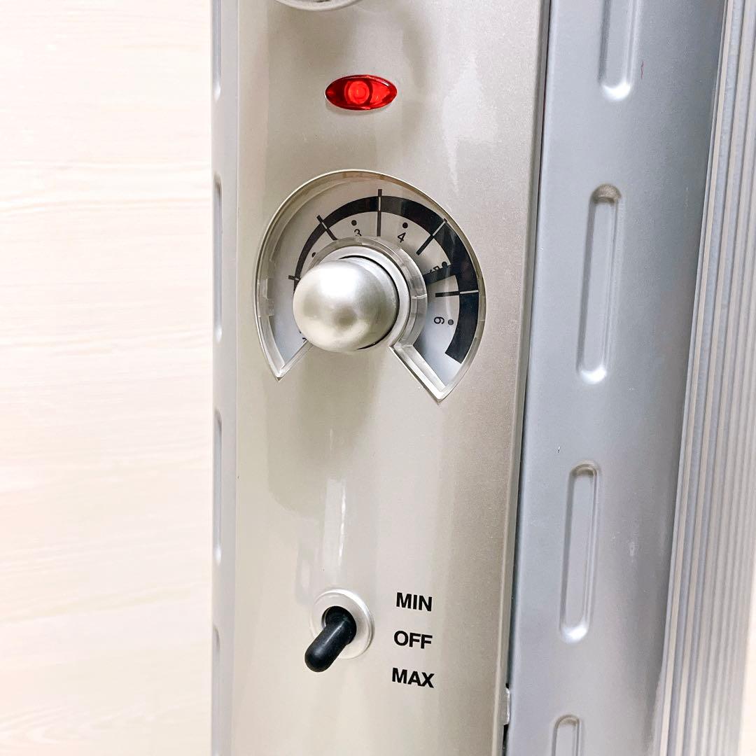 デロンギ オイルヒーター R910912CF レトロ シルバー 3〜8畳