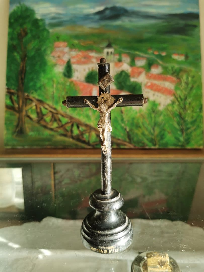 アンティーク フランス 黒木の円筒十字架と銀色のイエスキリスト アルス アンティーク フランス 黒木の筒十字架と銀色のイエスキリスト アルス