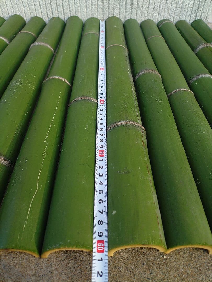 【ri-u-mi 二ライカナイさま専用】60㌢半割竹（青竹）