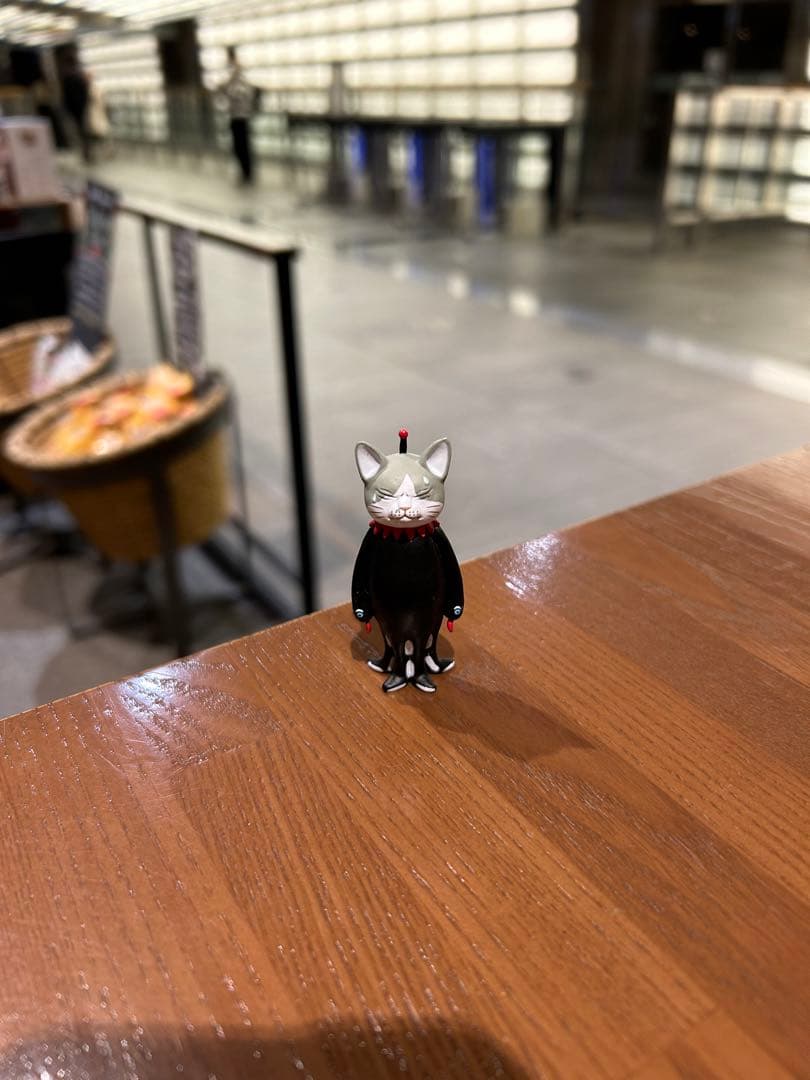 ヒグチユウコ フィギュアマスコット 3 背伸びGUSTAVEくん - メルカリ