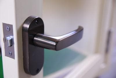 新品未使用｜防音ケージ｜小型犬向け｜キャスター付き｜ヒノキ材