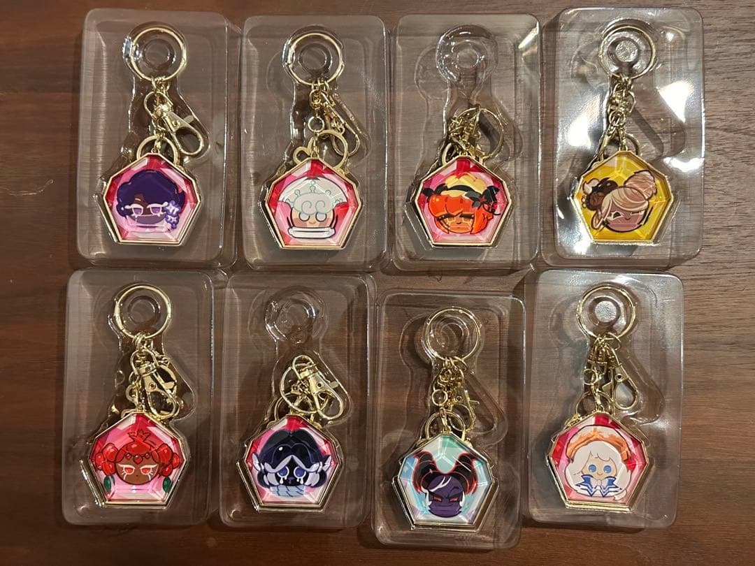 クッキーランキングダム　 キャラクターキーホルダー8個セット Amazon.co.jp: クッキーランキングダム アクリルキーホルダー イチゴ