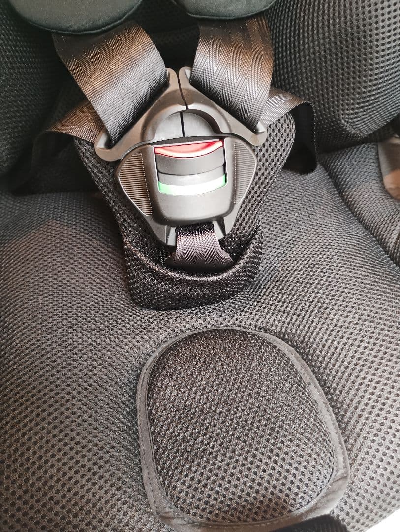 美品ApricaアップリカISOFIXチャイルド&ジュニアシートフォームフィット