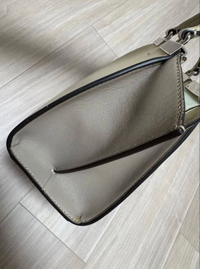 美品‼️FENDI フェンディ プチトロワジュール 正規品、購入証明保存袋あり❗️