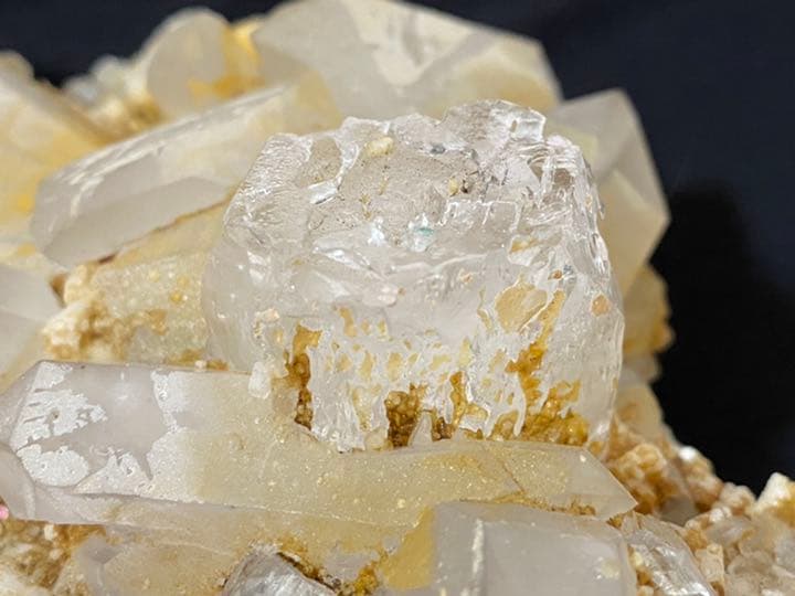 ヒマラヤンクォーツ　1.4kg 天然石 鉱物標本