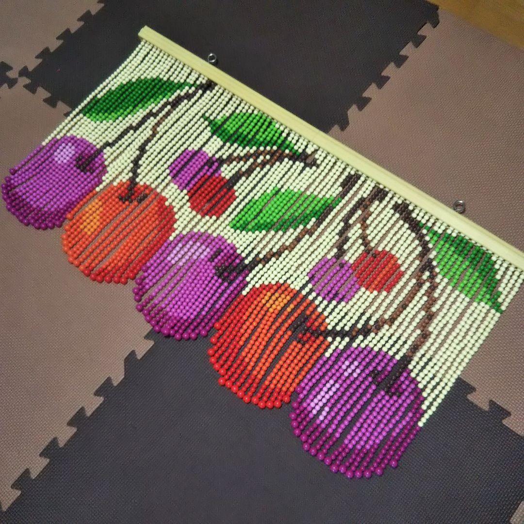 昭和レトロ さくらんぼ柄 ストア 玉のれん ビーズのれん 玉簾 玉すだれ