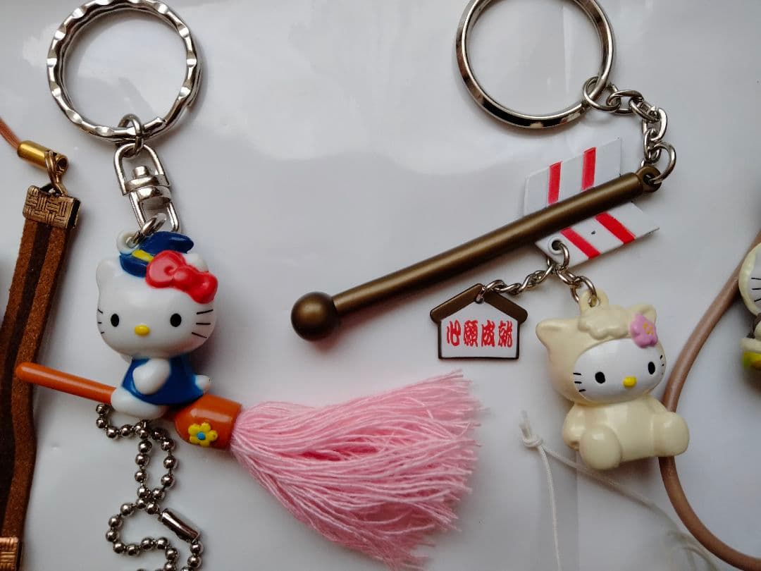 た*ぽ様 ハローキティ キーホルダー ストラップ13個セット世界のキティちゃん