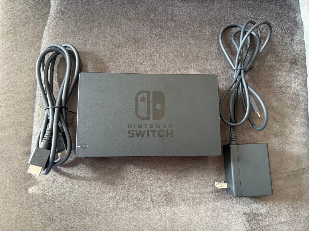 Nintendo Switch 本体 赤/青 ジョイコン付き
