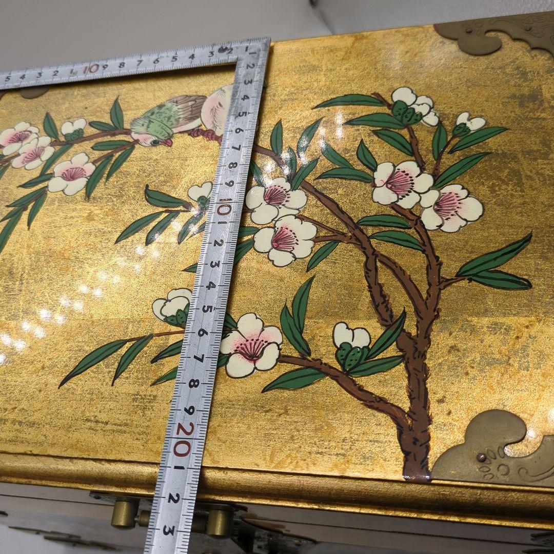 金箔装飾 花鳥模様 漆塗り　金色箱　宝石箱　骨董品　時代物　旧家　初出　蔵出