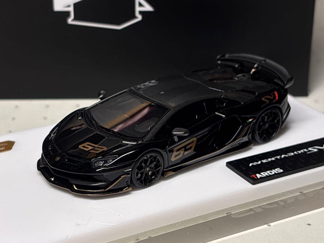 Tardis 1/64 ランボルギーニ アヴェンタドールsvj 63 ブラック