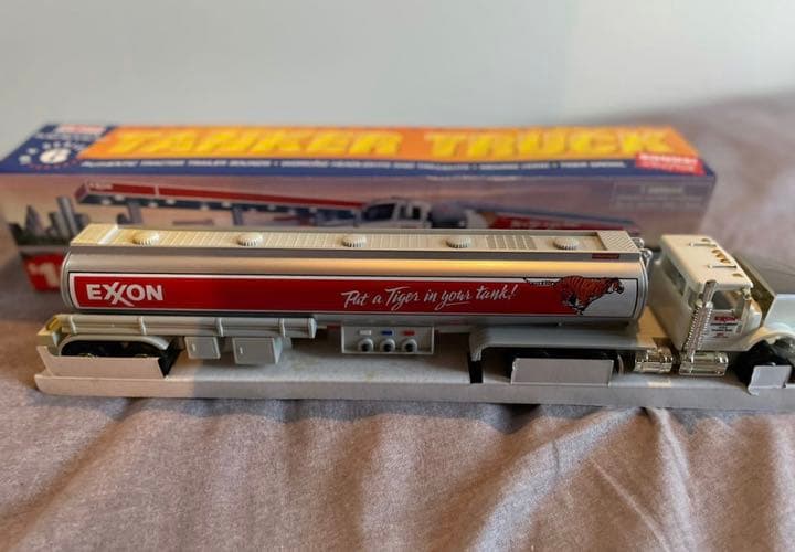 EXXON エクソン 大型タンクロリー　非売品　1997年製　未使用品　箱付き
