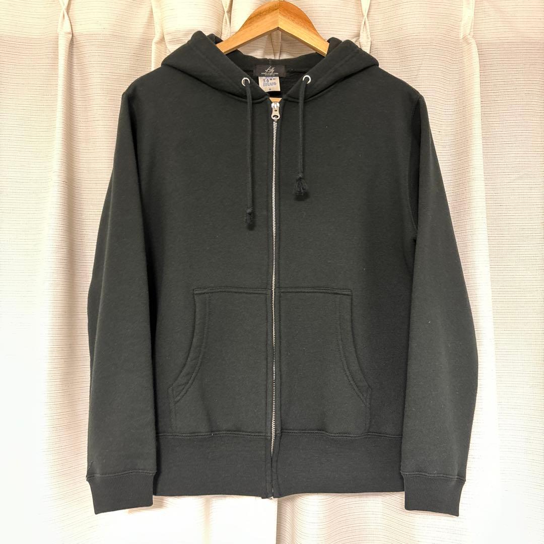 SCANDAL×タワーレコードによるコラボパーカー発売！ メンバーの撮り