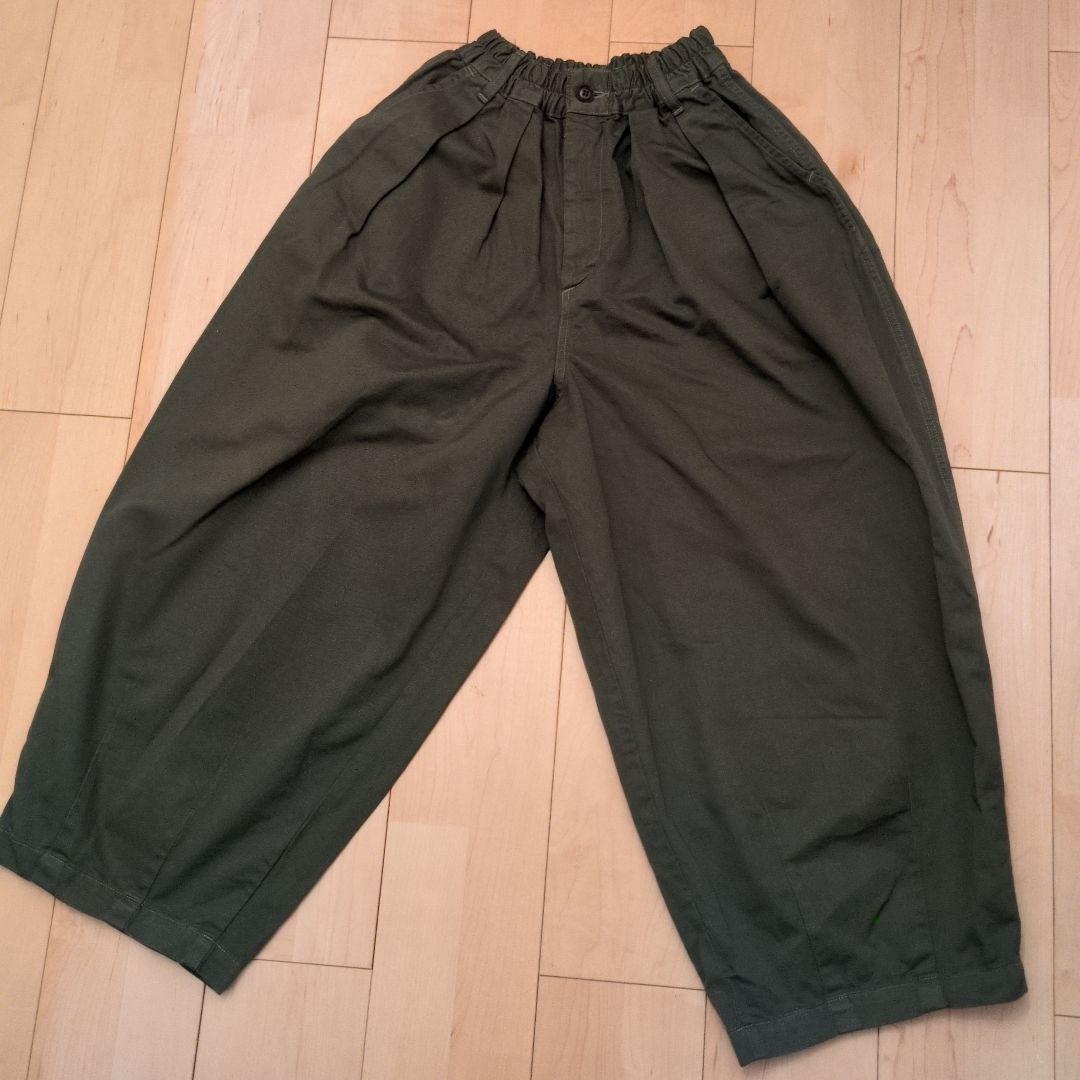 美品 HAVESTYサーカスパンツ カーキサイズ１