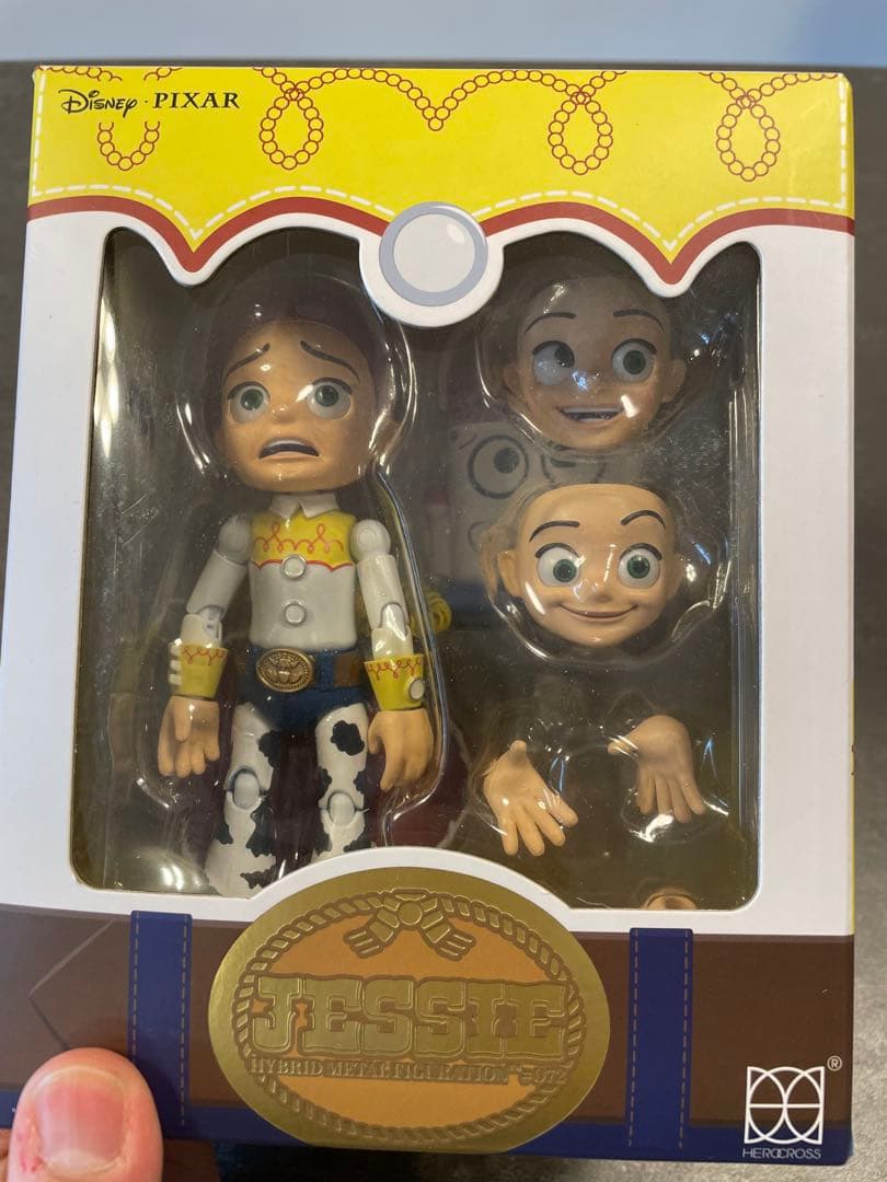 トイストーリー HEROCROSS バズ ウッディ　ジェシー　フィギュア　海外
