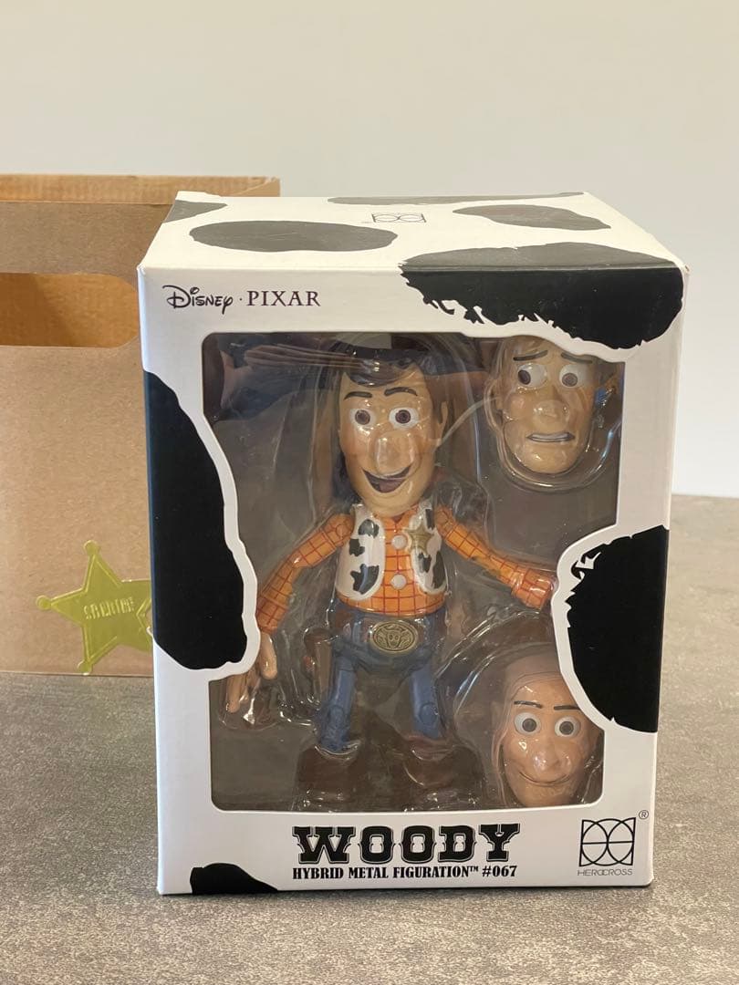 トイストーリー HEROCROSS バズ ウッディ　ジェシー　フィギュア　海外
