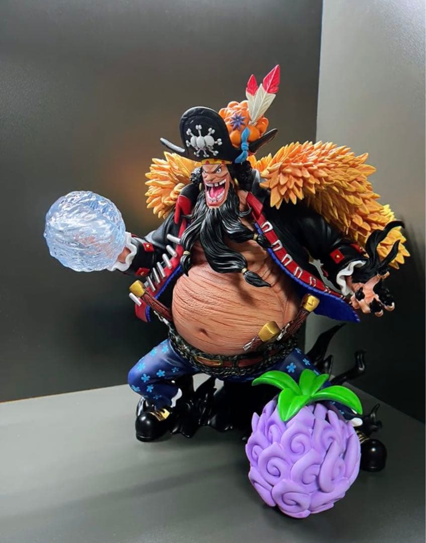 東京ワンピースタワー トンガリ 缶バッジ 黒ひげ マーシャルDティーチ