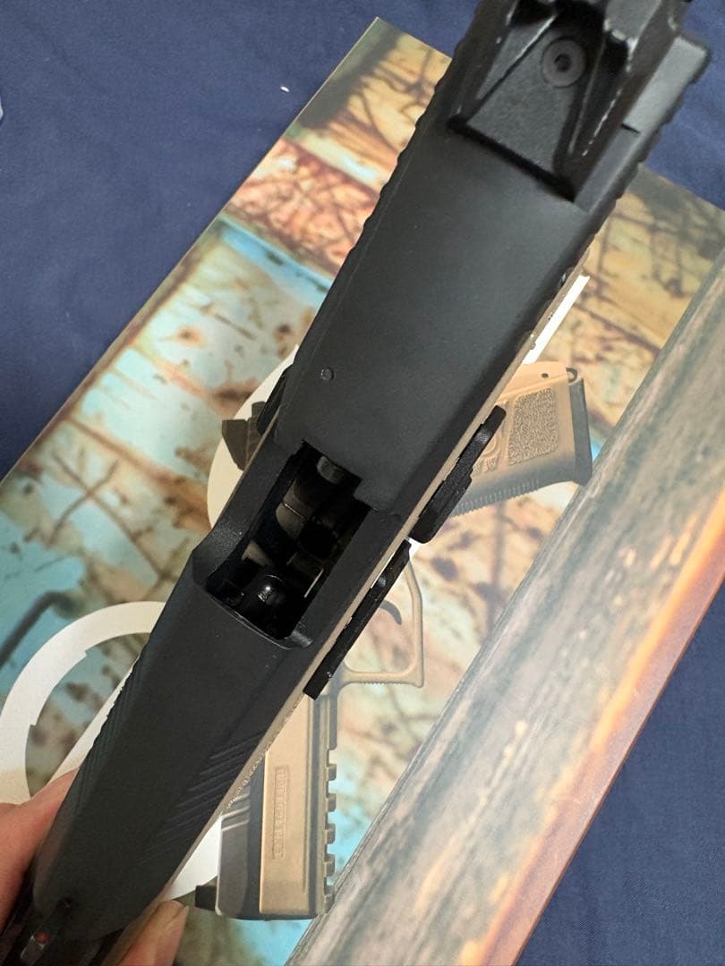 最終値下げCarbon8(カーボネイト) CZ P09 CO2