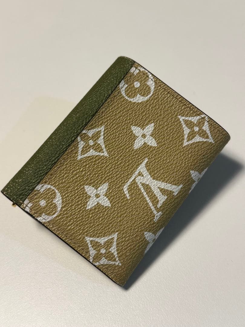 ルイヴィトン　三つ折り財布 ポルトフォイユ・ゾエ ジャイアント・モノグラム