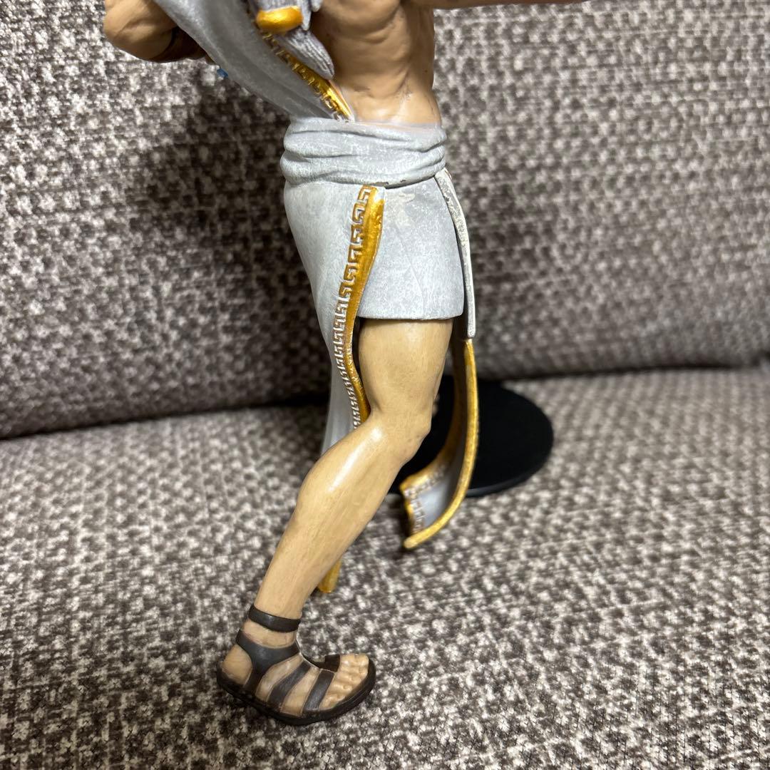 ゴッドオブウォー　ゼウス　フィギュア