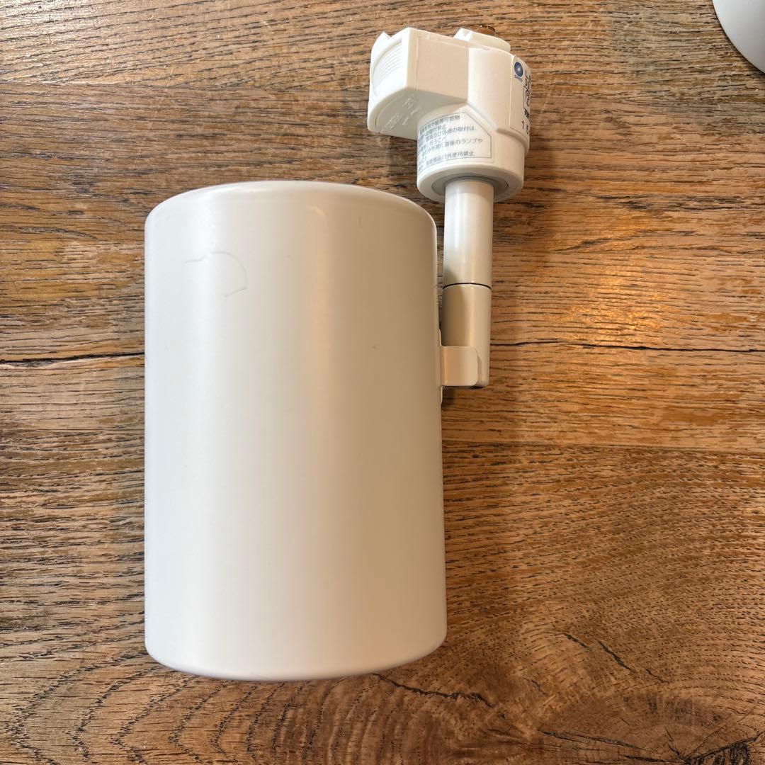 《値下げしました》LED照明器具 スポットライト 電球色 調光 8個セット