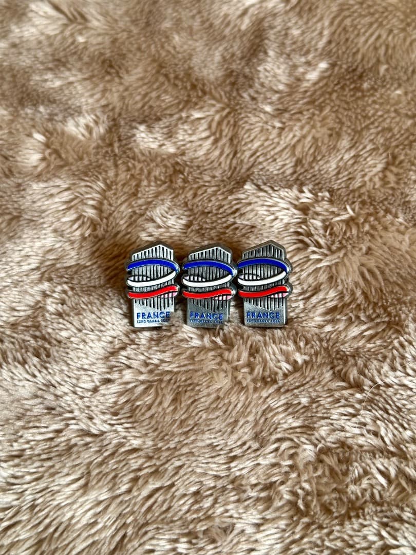非売品！フランスパビリオンピンバッジ 3個セット
