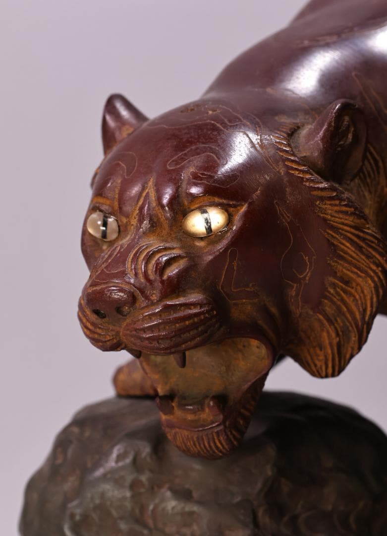 RITAO CHAN専用、時代銅製　春宗銘　鋳銅 「 竹虎 」 玉眼　BK72