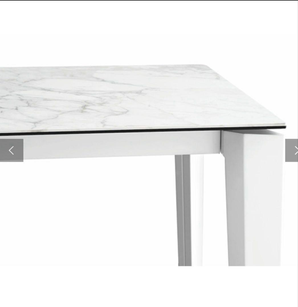 emy　カリガリス　デルタ　伸縮式ダイニングテーブル