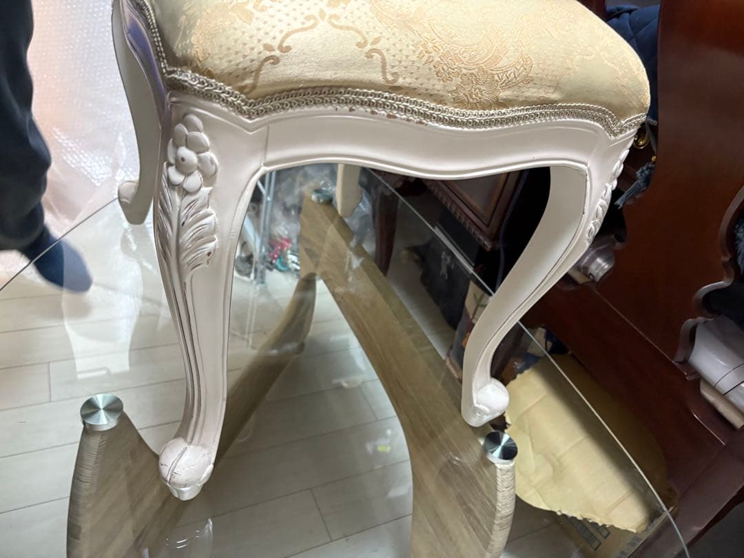 クロシオ フランシスカ スツール ホワイト 手彫り 猫足 アンティーク調