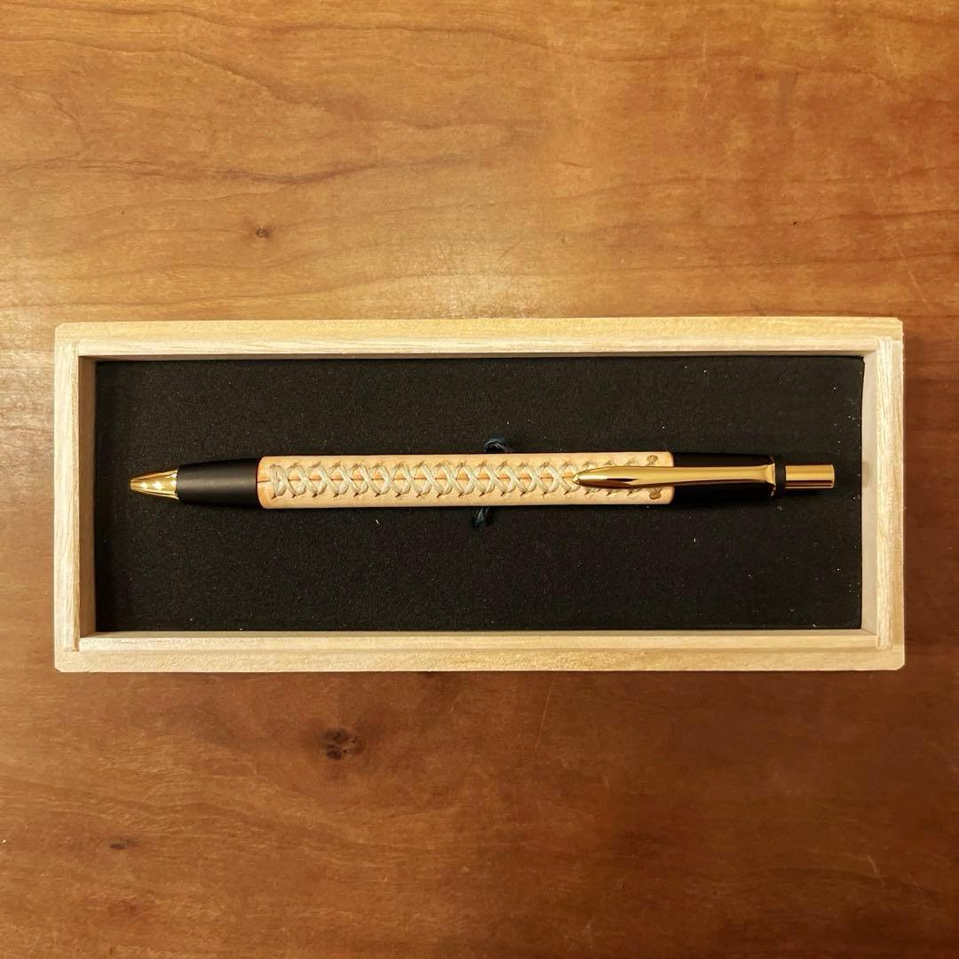 新品未使用】シックザール 革軸ペン ヌメ革 ナチュラル ボールペンの