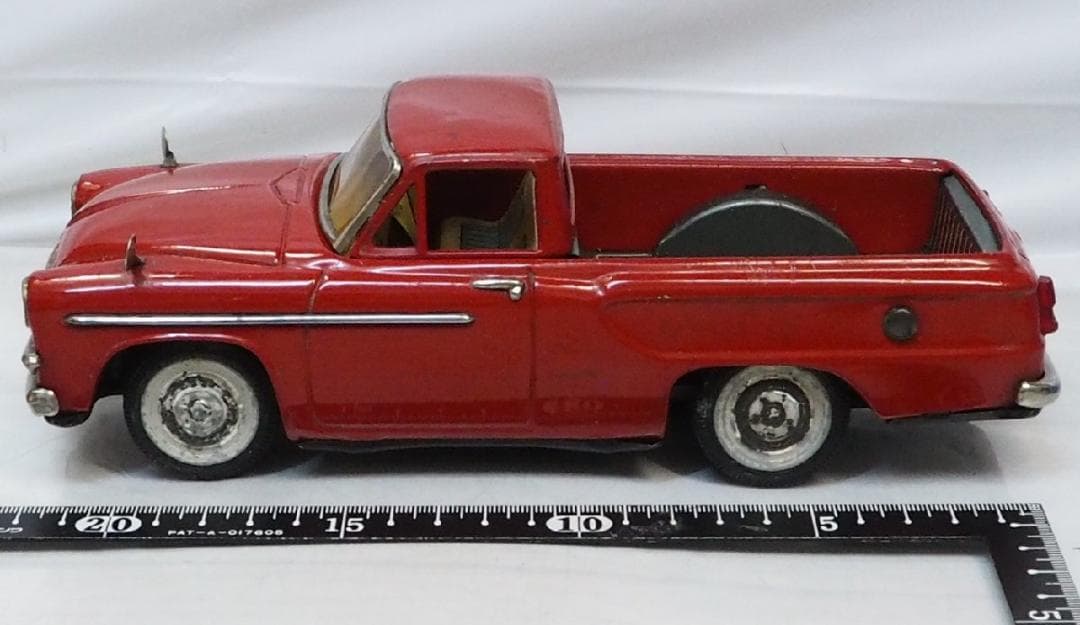 萬代屋【トヨペット マスターライン ピックアップ赤】tinブリキtoy箱無car