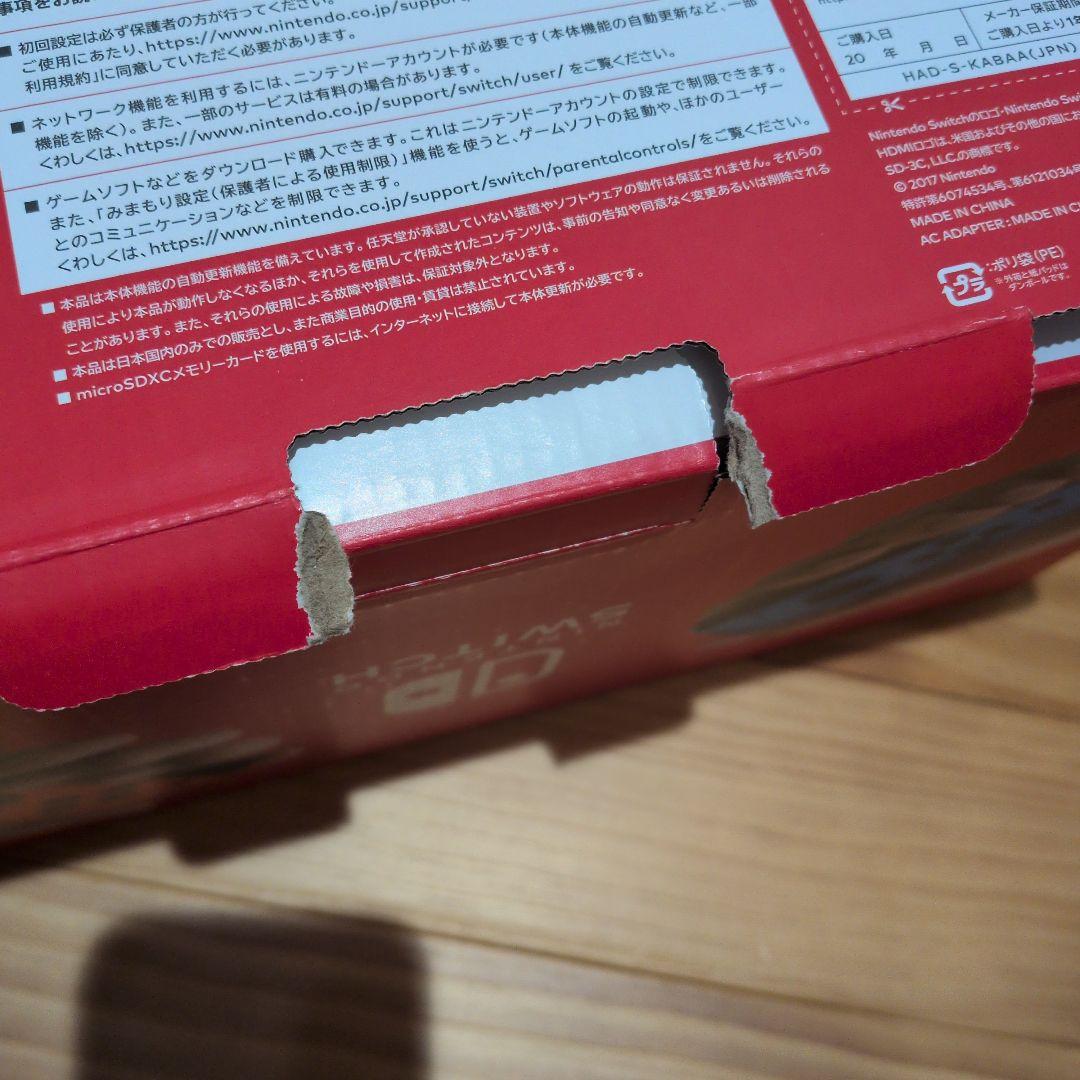 Nintendo Switch 本体および周辺機器ジョイコン付き