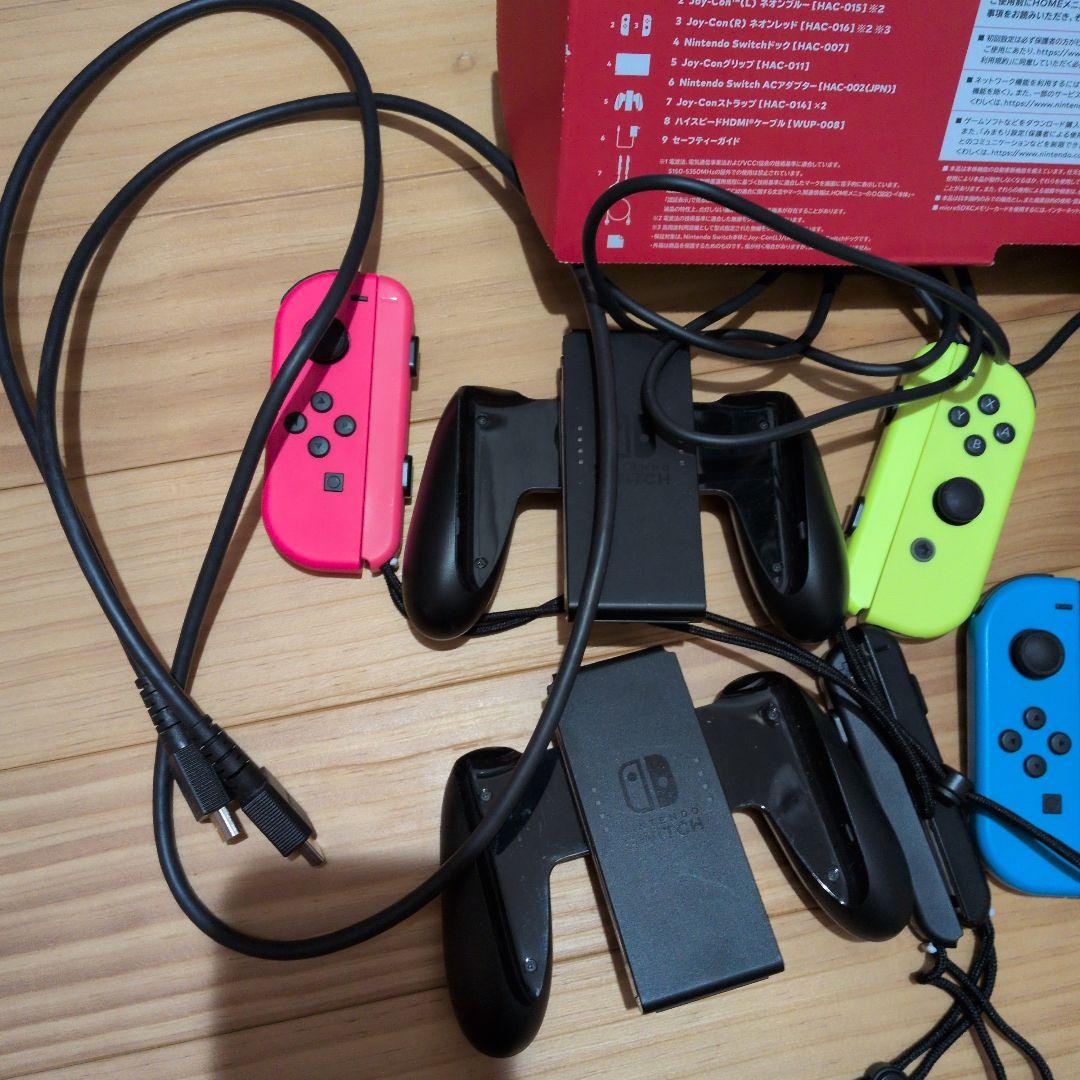 Nintendo Switch 本体および周辺機器ジョイコン付き
