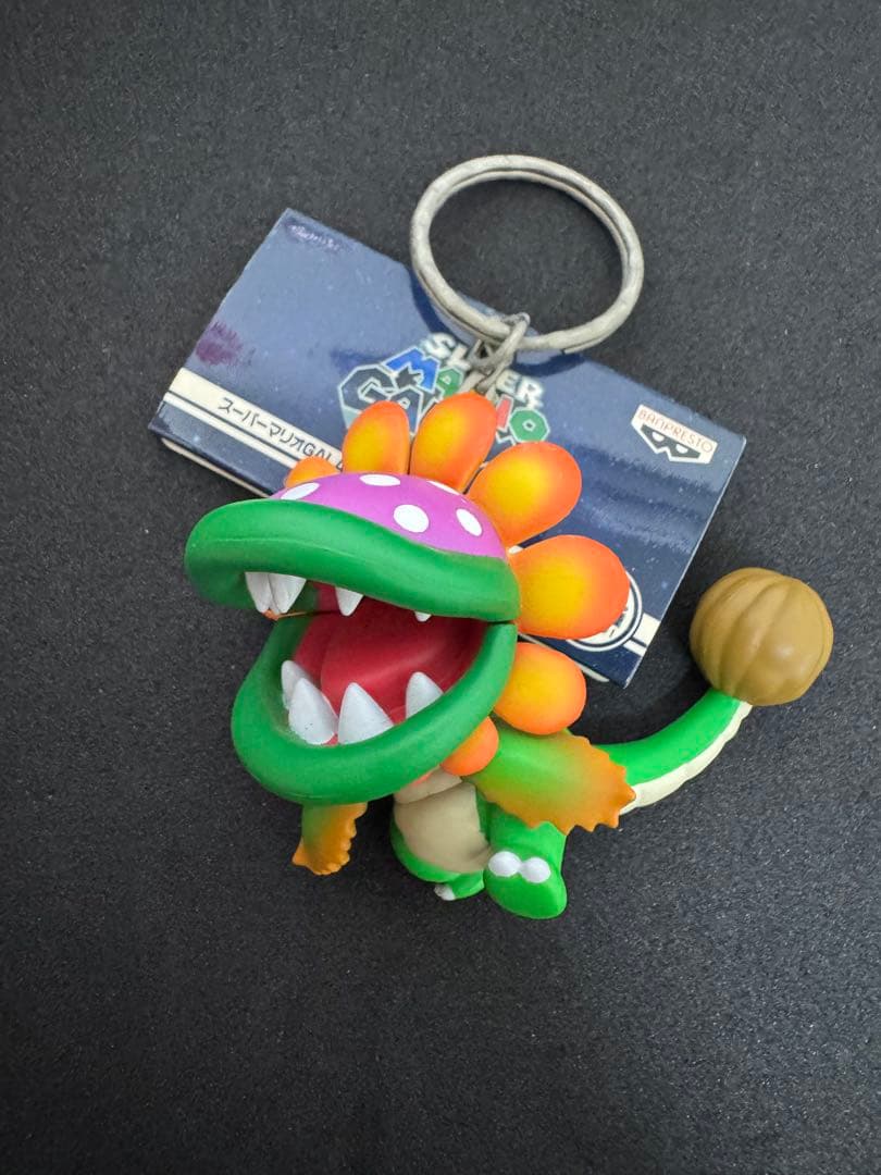 ろ*ぴ様 スーパー　マリオ　ギャラクシー　フィギュア　キーホルダー 激レア品　バ