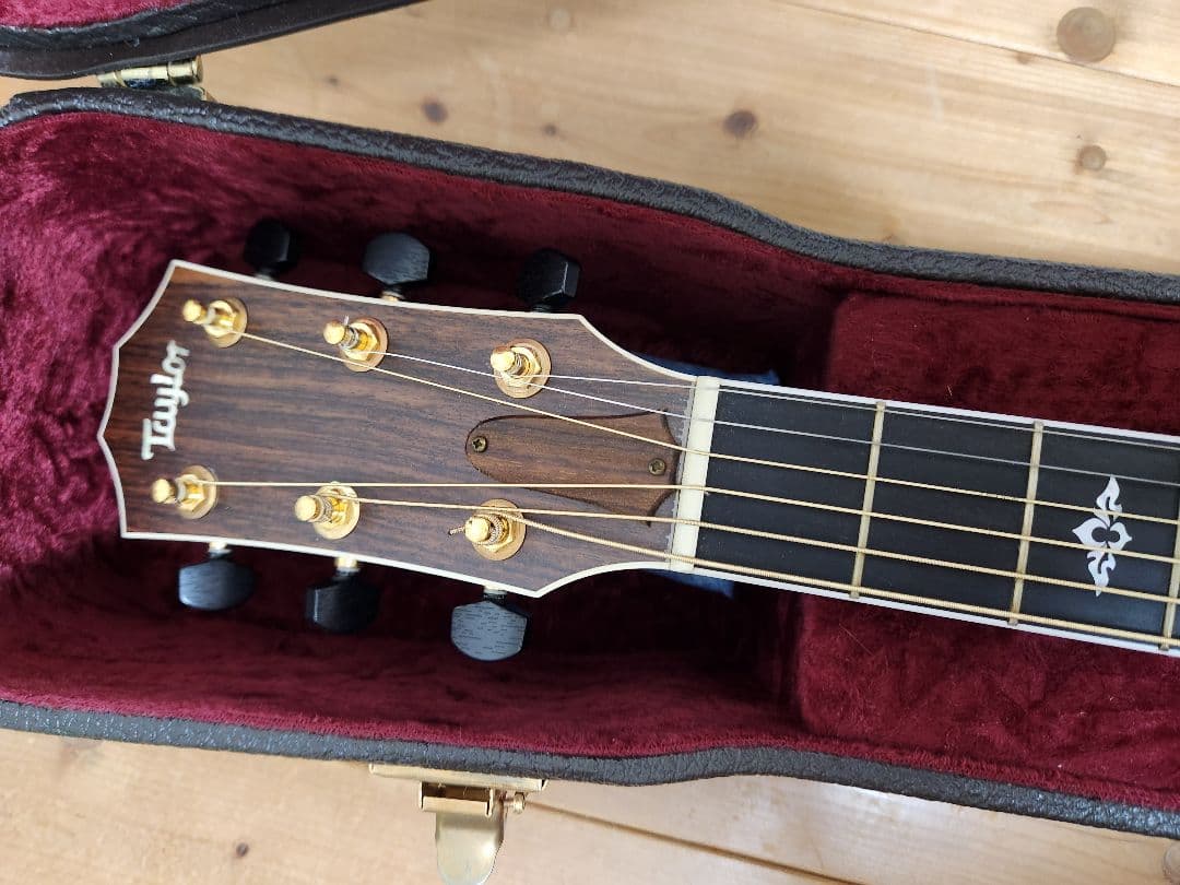 コブクロ 小渕健太郎さん愛用】Taylor 810 テイラー