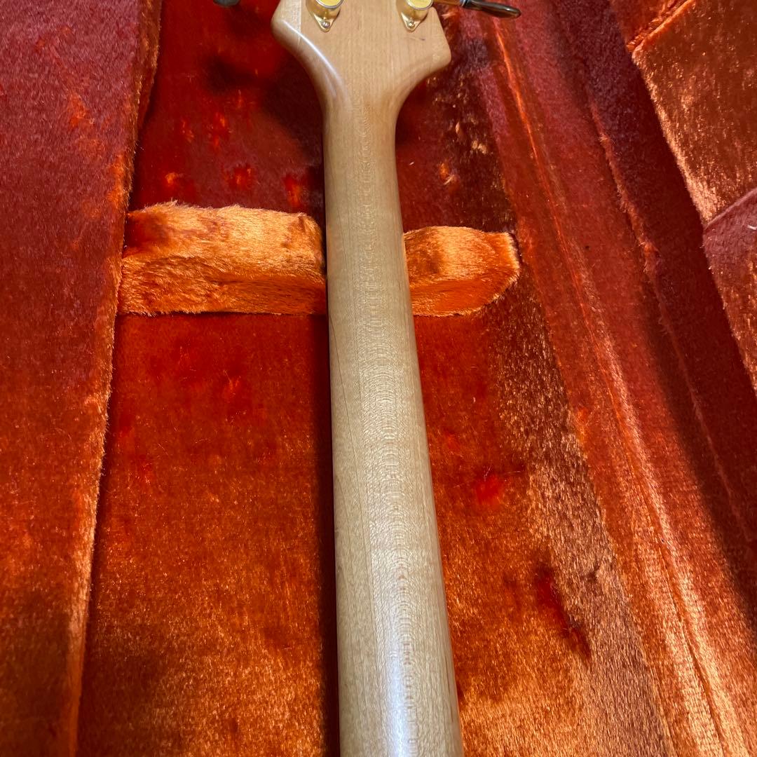 TUNE TWB4 エレキベース フレットレス フェンダーハードケース付