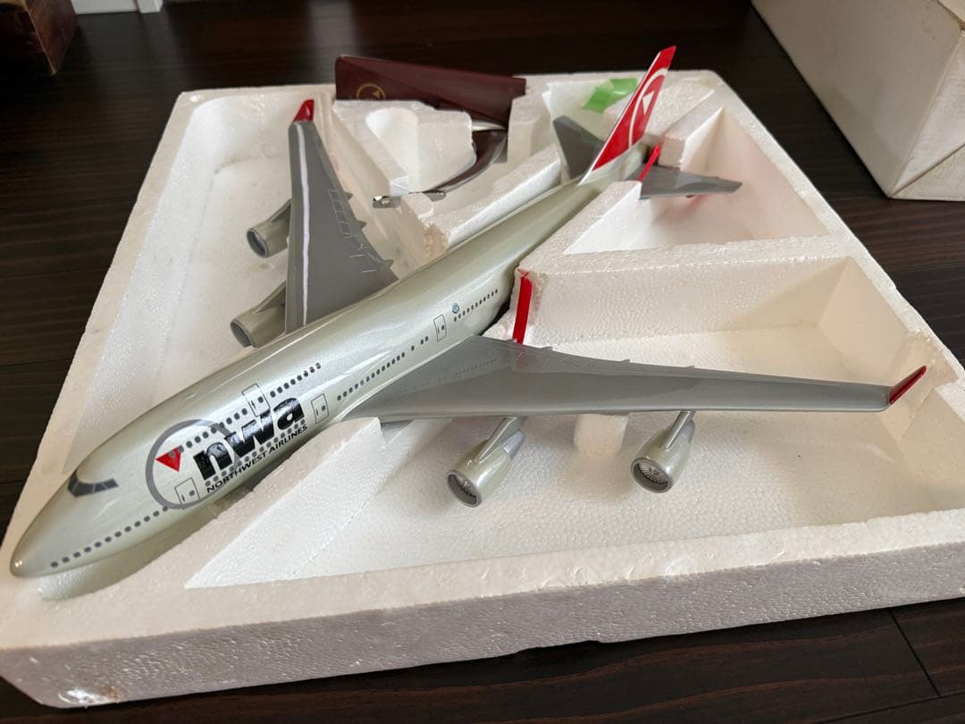 ノースウエスト747-400 Aircraft – Boeing 747-400 - Northwest Airlines History Center