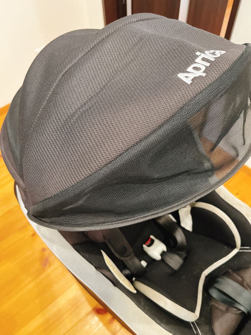 Aprica クルリラ　チャイルドシート