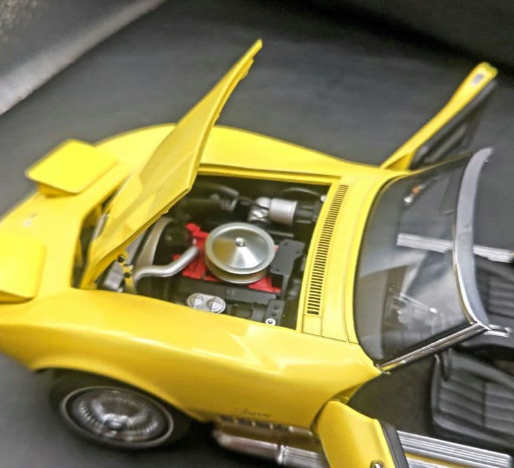 autoart Chevrolet Corvette 1:18 限定版